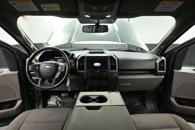 Used 2018 Ford F150 XLT w/ Equipment Group 302A Luxury AWD/4WD image 19