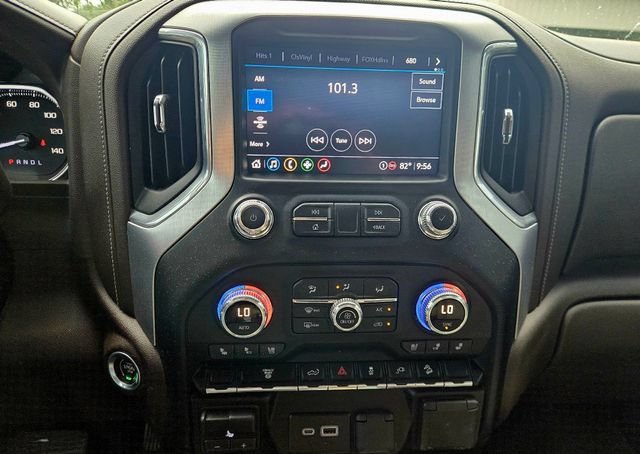 Used 2022 GMC Sierra 2500 SLT w/ SLT Convenience Package AWD/4WD image 11