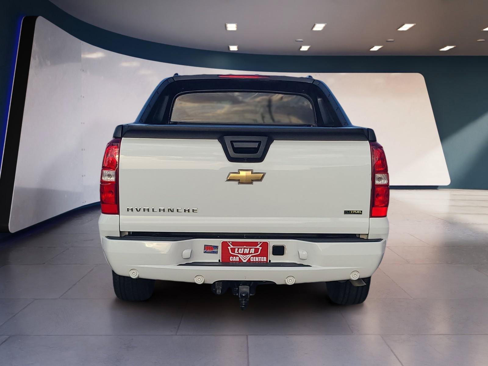 Used 2008 Chevrolet Avalanche LTZ w/ LTZ Preferred Equipment Group RWD image 4