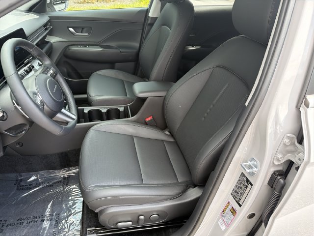 Used 2026 Hyundai Kona Limited FWD image 11