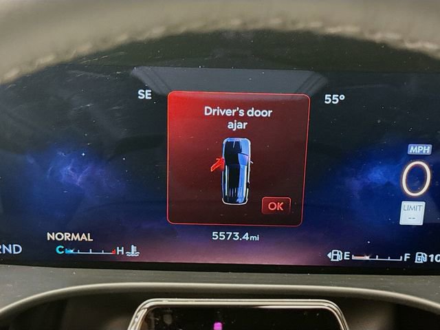 Used 2025 Lincoln Aviator AWD image 12
