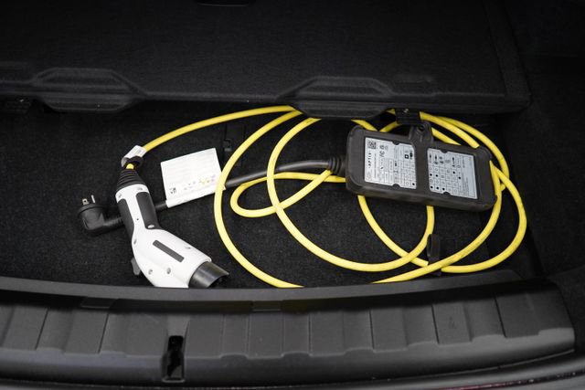 Used 2023 BMW 330e xDrive w/ Premium Package image 82