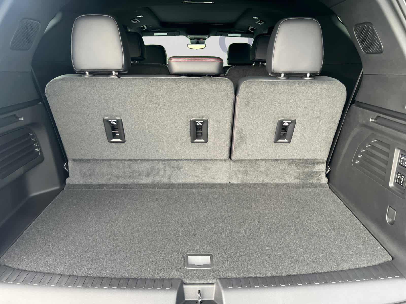 New 2026 Chevrolet Traverse RS AWD/4WD image 7