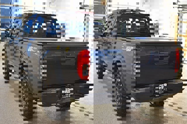 Used 2016 Nissan Frontier Desert Runner image 10