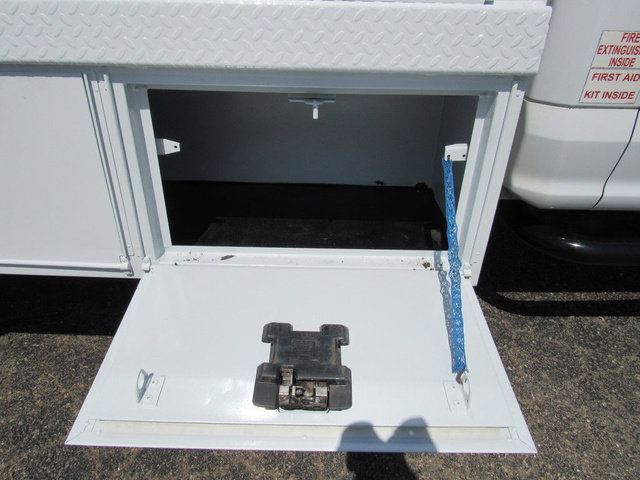 Used 2019 Ford F550 2WD Regular Cab Super Duty image 16