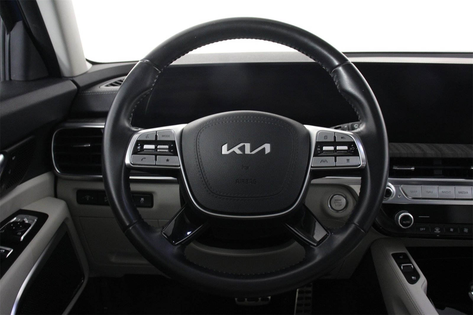 Used 2023 Kia Telluride SX image 8