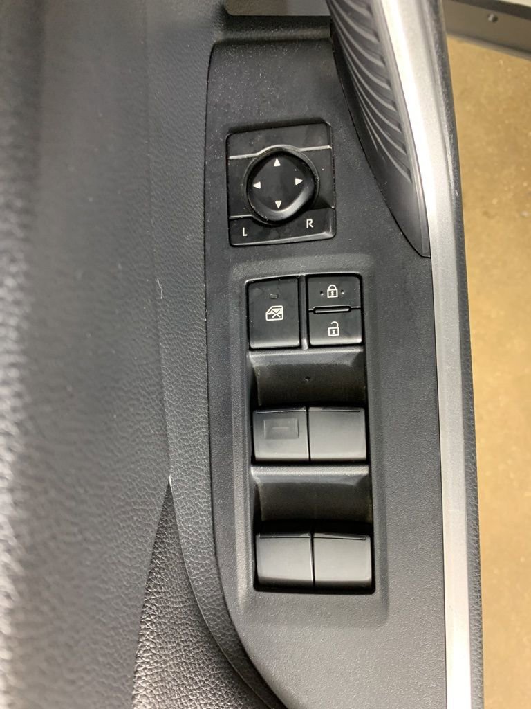 Used 2023 Toyota RAV4 LE FWD image 17