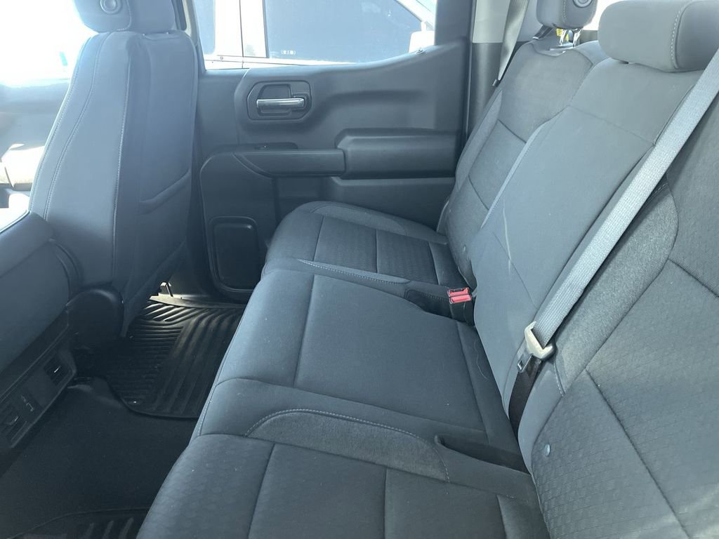 Used 2024 Chevrolet Silverado 1500 Custom w/ Turbomax Blackout Package image 5