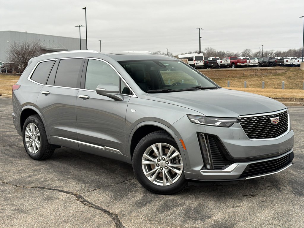 Used 2024 Cadillac XT6 Luxury w/ LPO, Floor Liner Package AWD/4WD image 5