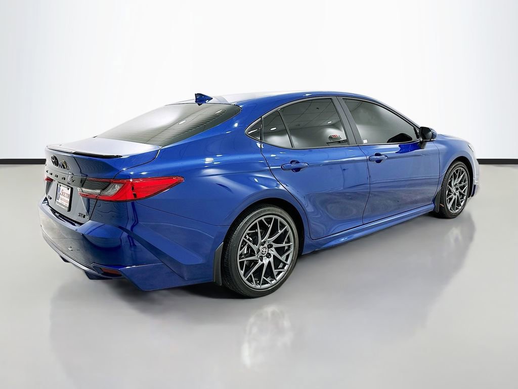 Used 2025 Toyota Camry XSE FWD image 7