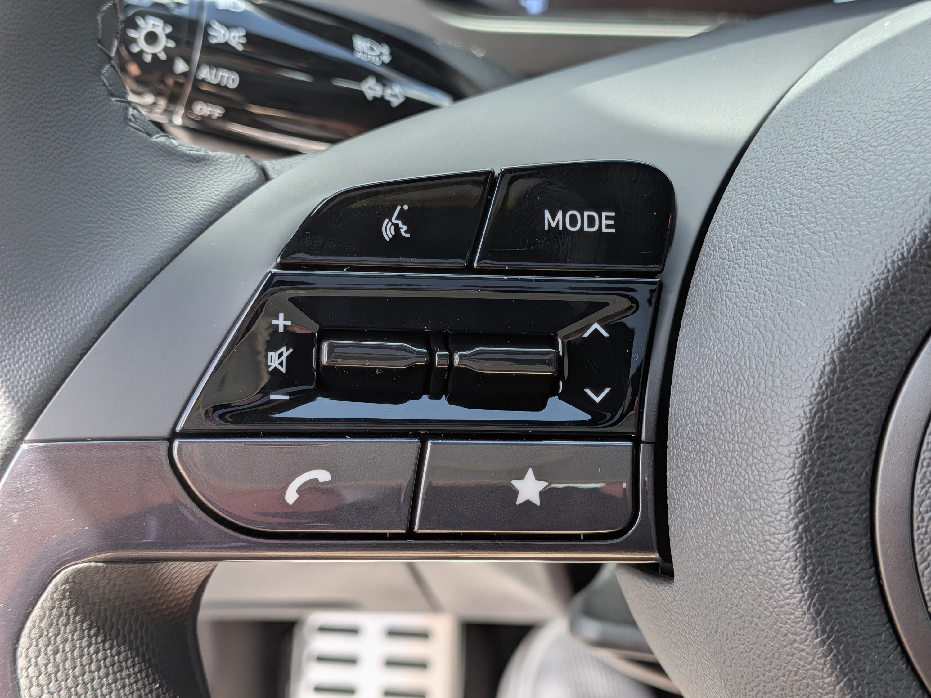 New 2026 Hyundai Elantra SEL Sport FWD image 31