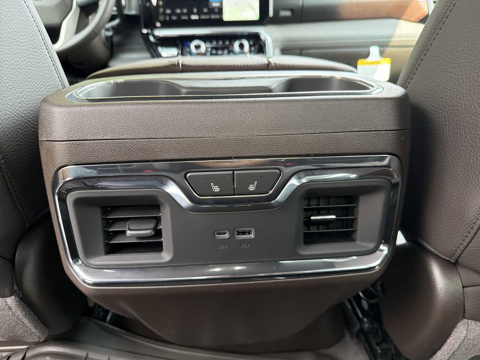 New 2026 GMC Sierra 2500 Denali w/ Denali Reserve Package AWD/4WD image 4