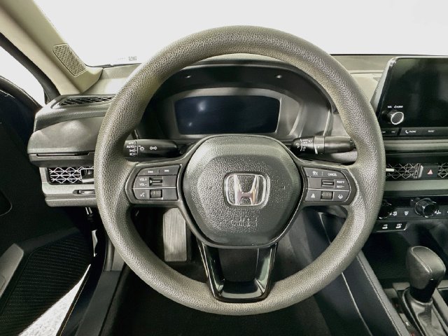 Certified 2023 Honda Accord EX image 22
