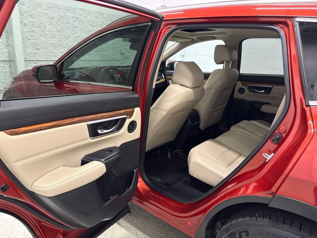 Used 2018 Honda CR-V Touring image 28
