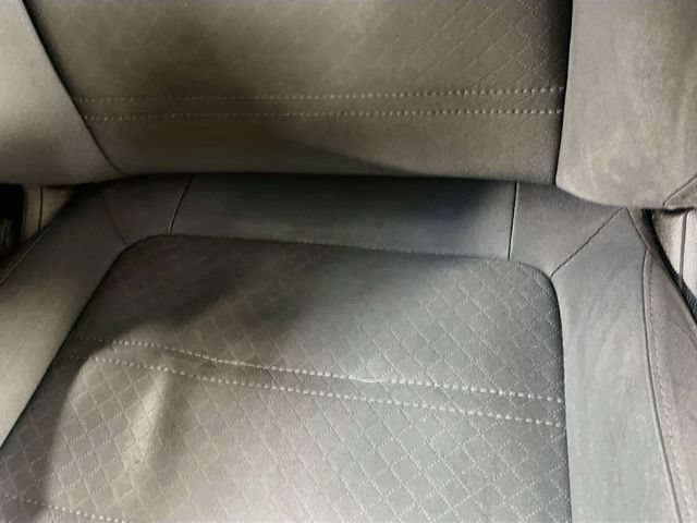 Used 2018 Kia Sorento FWD image 19