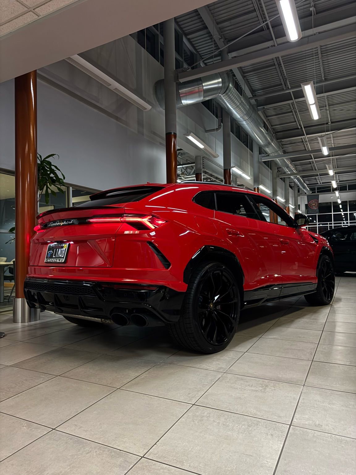 Used 2022 Lamborghini Urus image 7