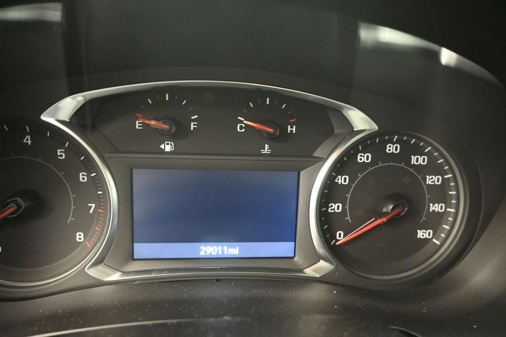 Used 2023 Chevrolet Traverse LT FWD image 11