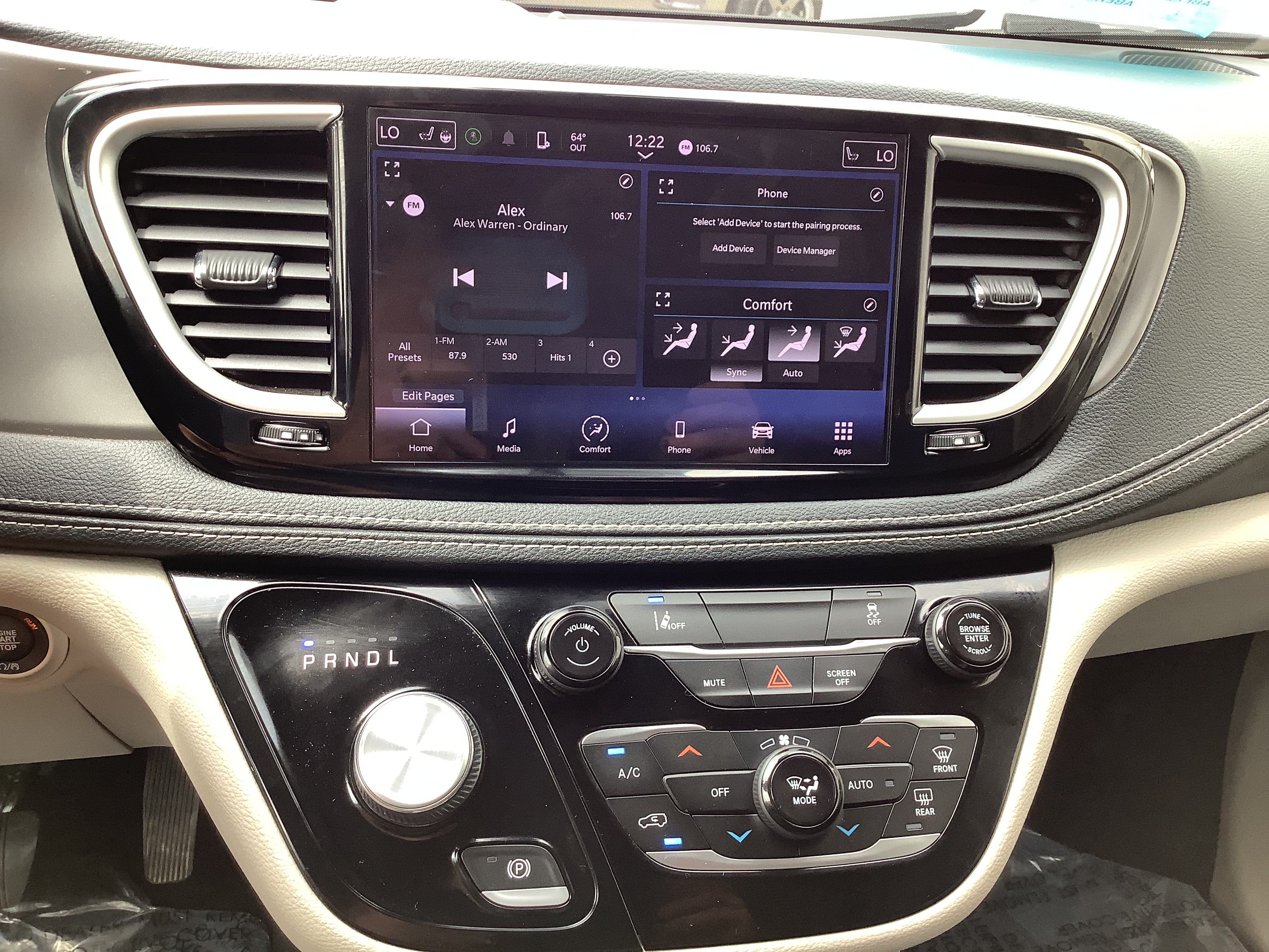 Used 2022 Chrysler Pacifica Touring-L FWD image 22