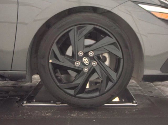 Used 2026 Hyundai Elantra Sport FWD image 19