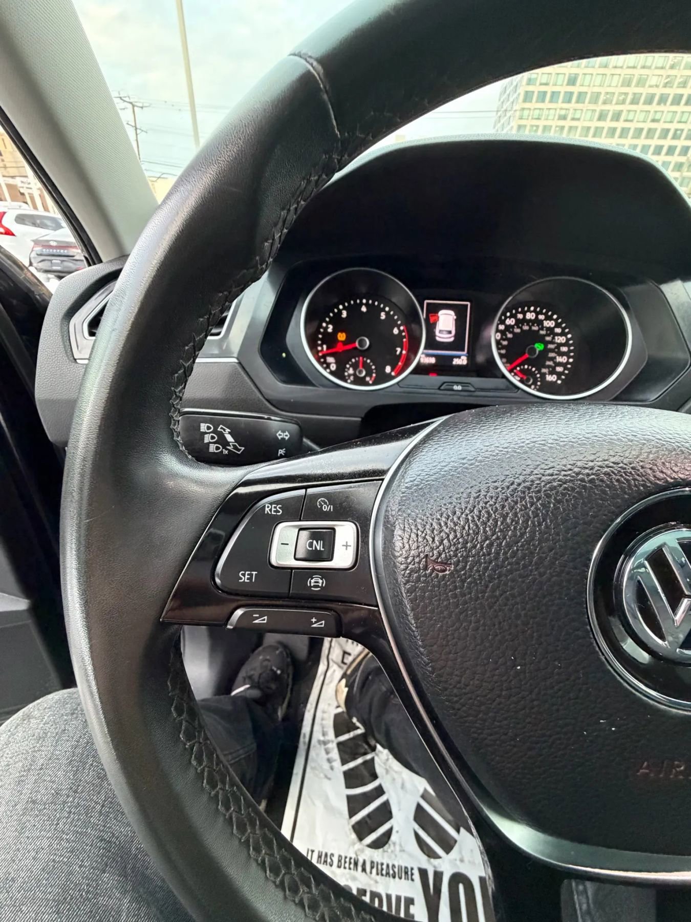 Used 2020 Volkswagen Tiguan S image 17