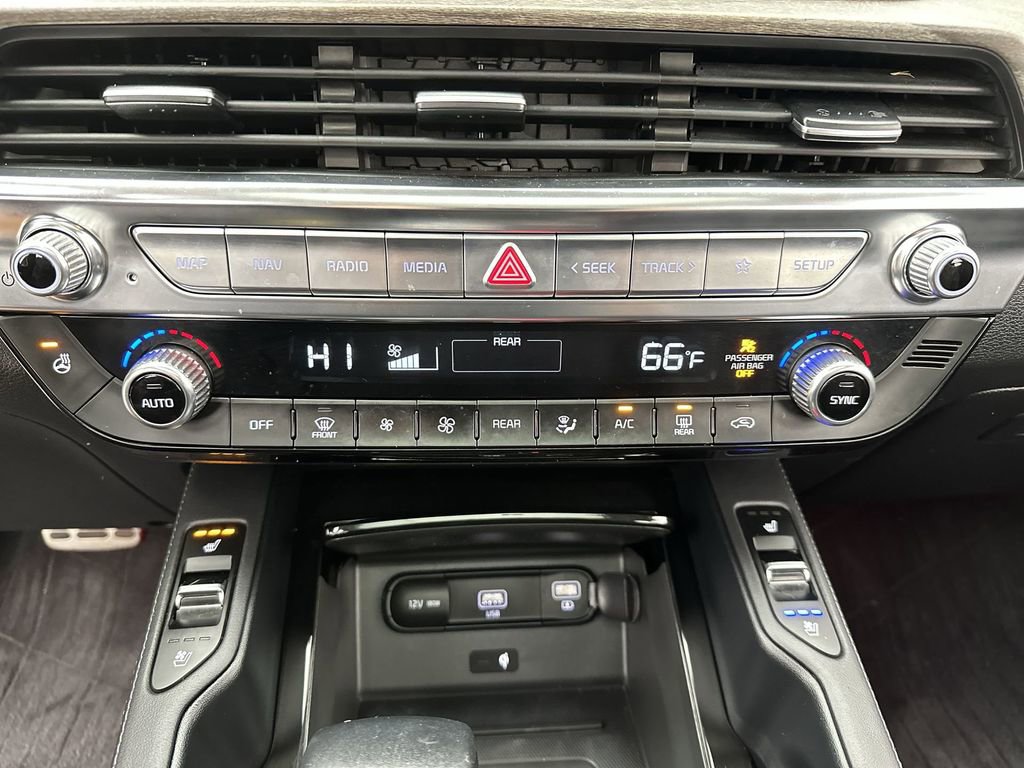 Used 2020 Kia Telluride SX w/ SX Prestige Package image 19