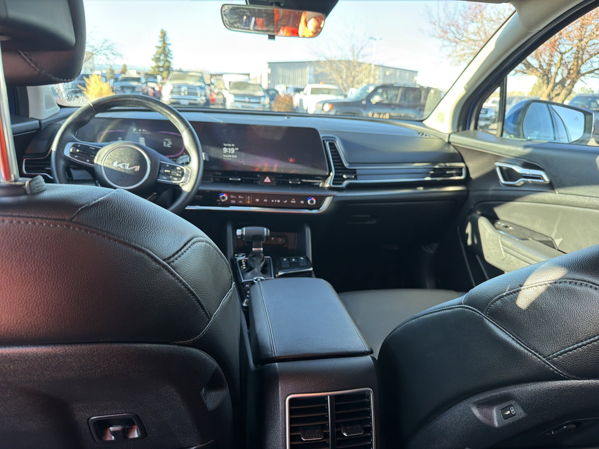 Used 2023 Kia Sportage EX image 10