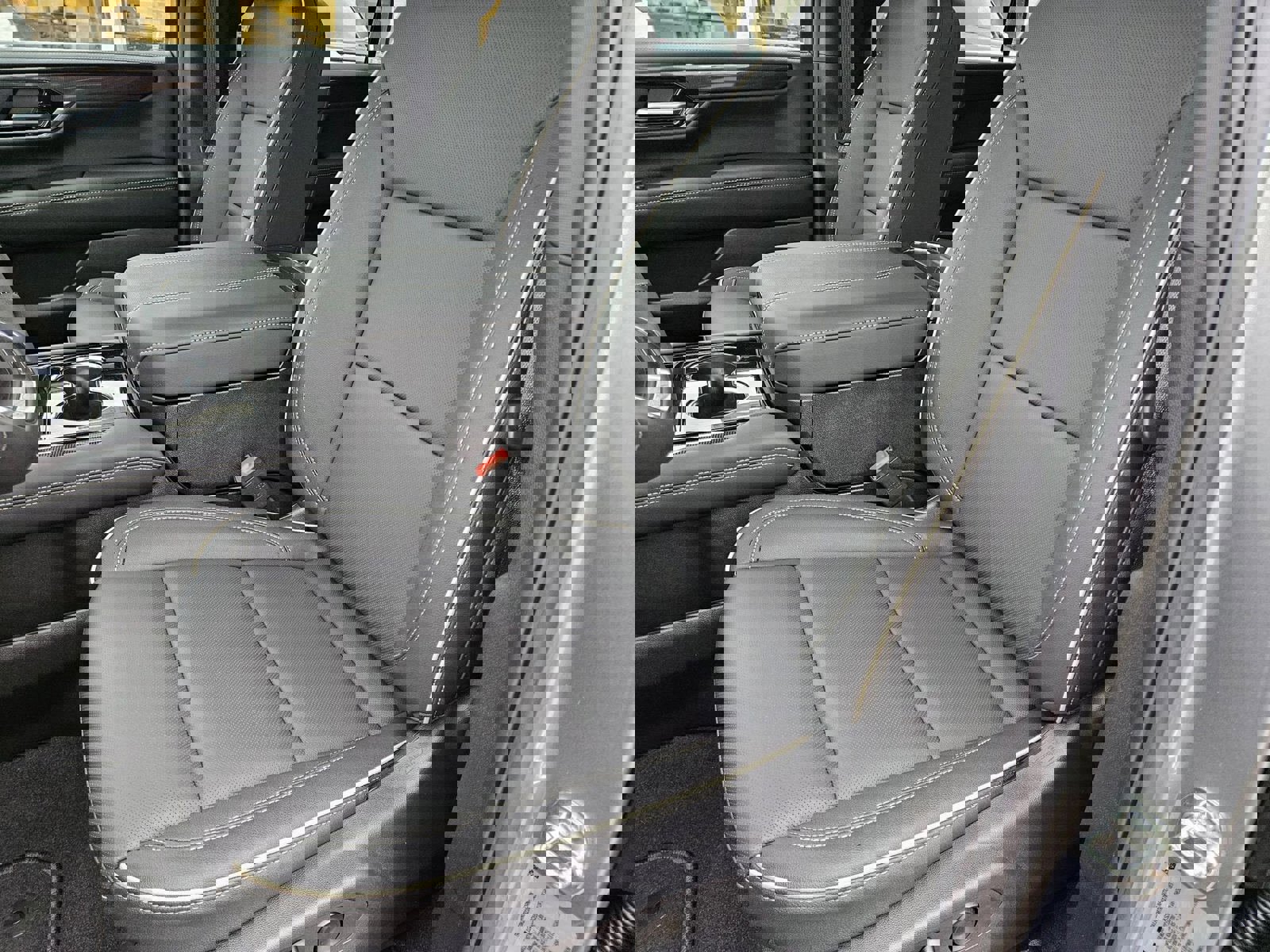 New 2026 GMC Yukon XL Elevation image 21