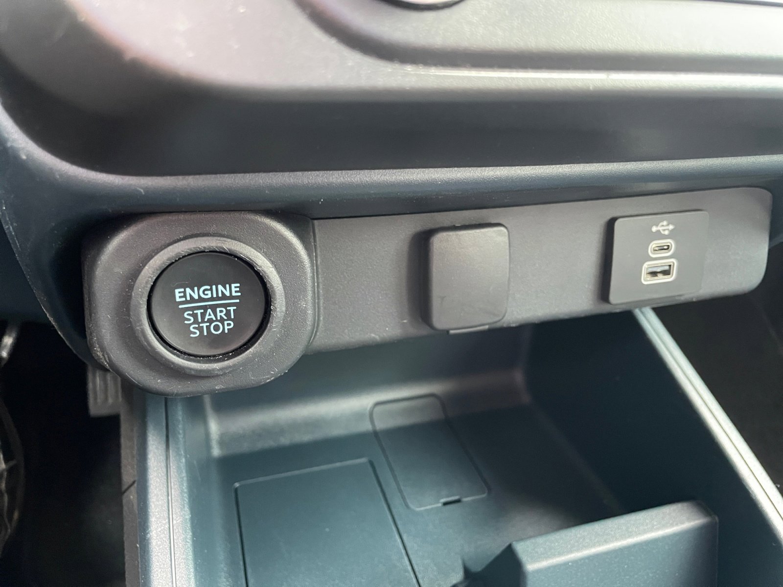 Certified 2025 Ford Maverick Lobo AWD/4WD image 21