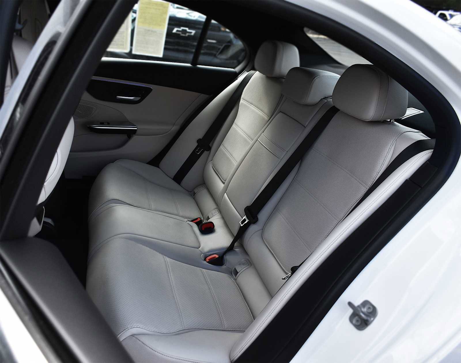 Used 2025 Mercedes-Benz C 300 4MATIC Sedan image 13