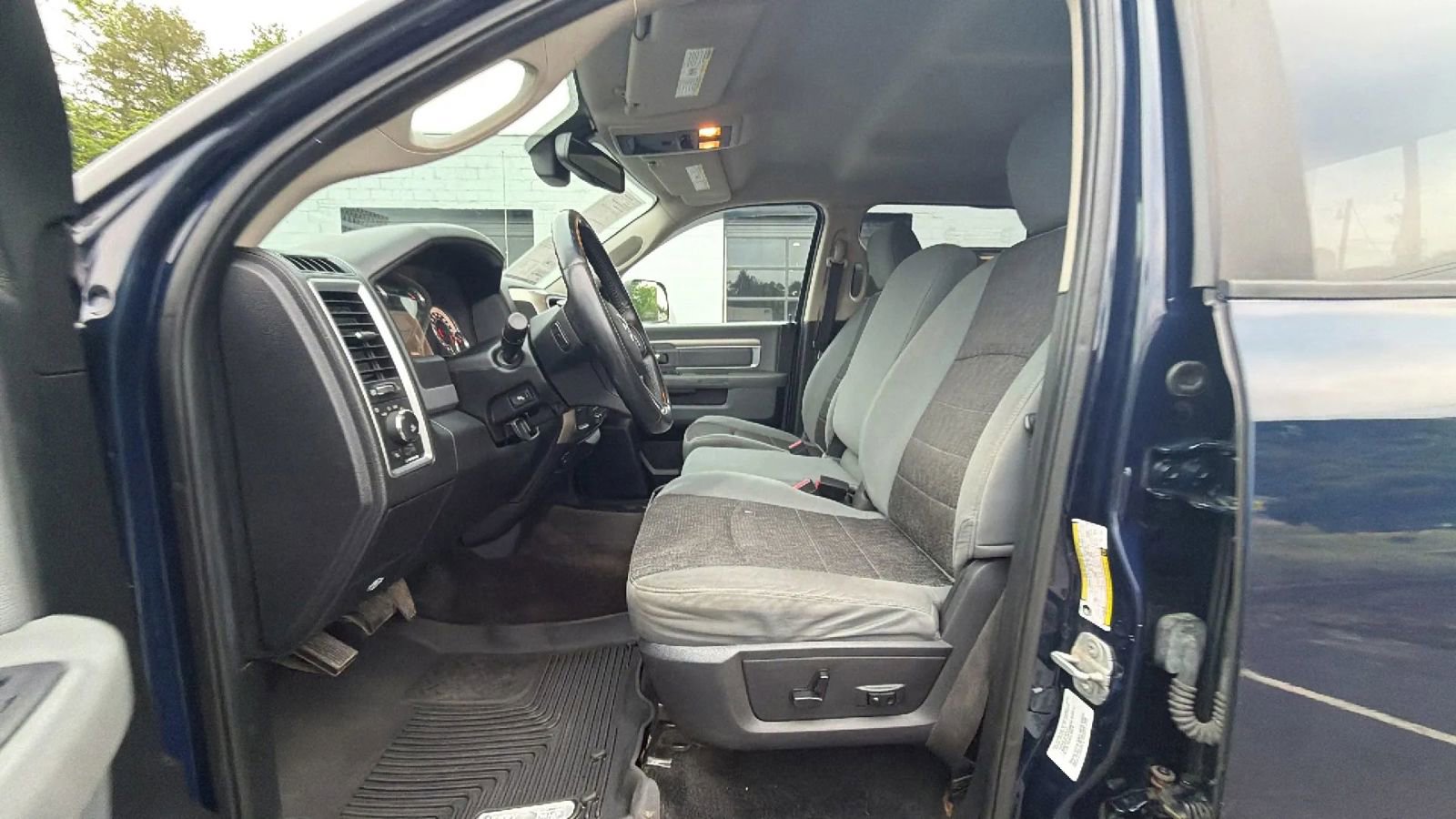 Used 2014 RAM 2500 Outdoorsman AWD/4WD image 19