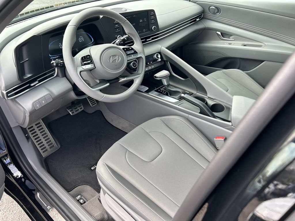New 2026 Hyundai Elantra Sport image 13