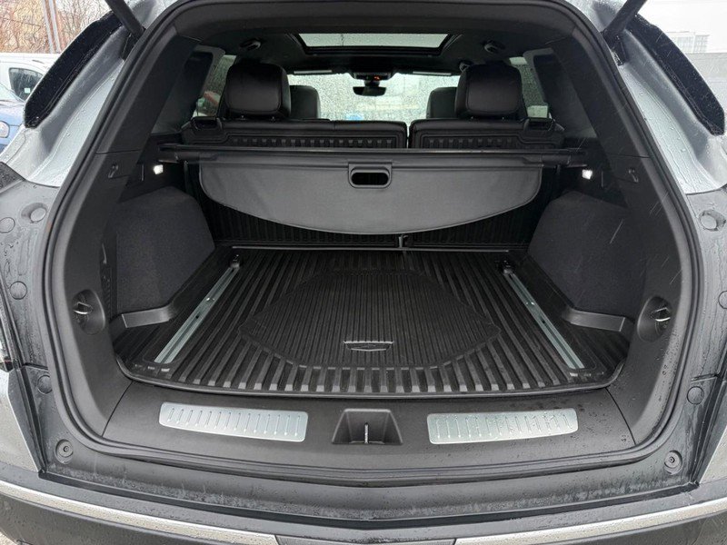 Used 2025 Cadillac XT5 Sportv w/ Technology Package image 7