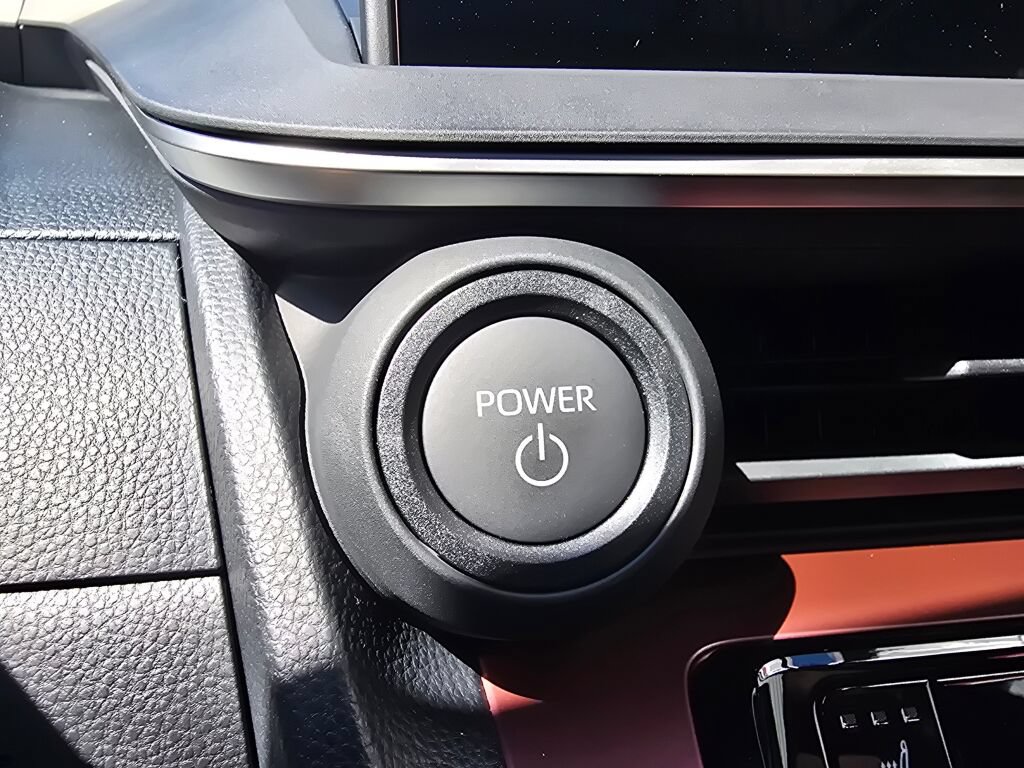 New 2027 Toyota Prius Plug-In Hybrid FWD image 22