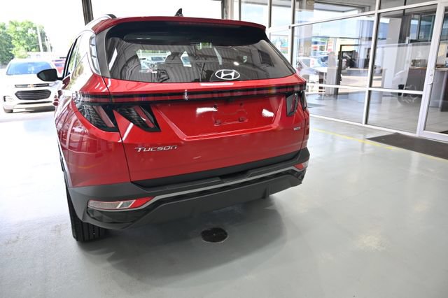 Used 2023 Hyundai Tucson SEL w/ Convenience Package AWD/4WD image 6