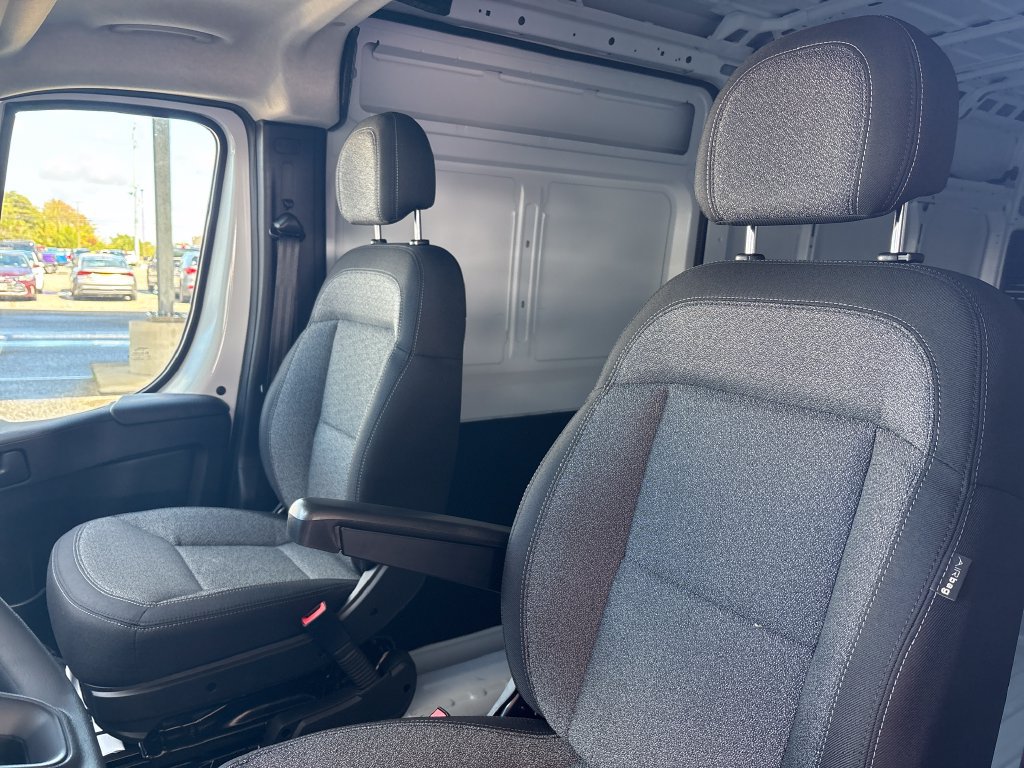 New 2027 RAM ProMaster 2500 w/ Convenience Group FWD image 12