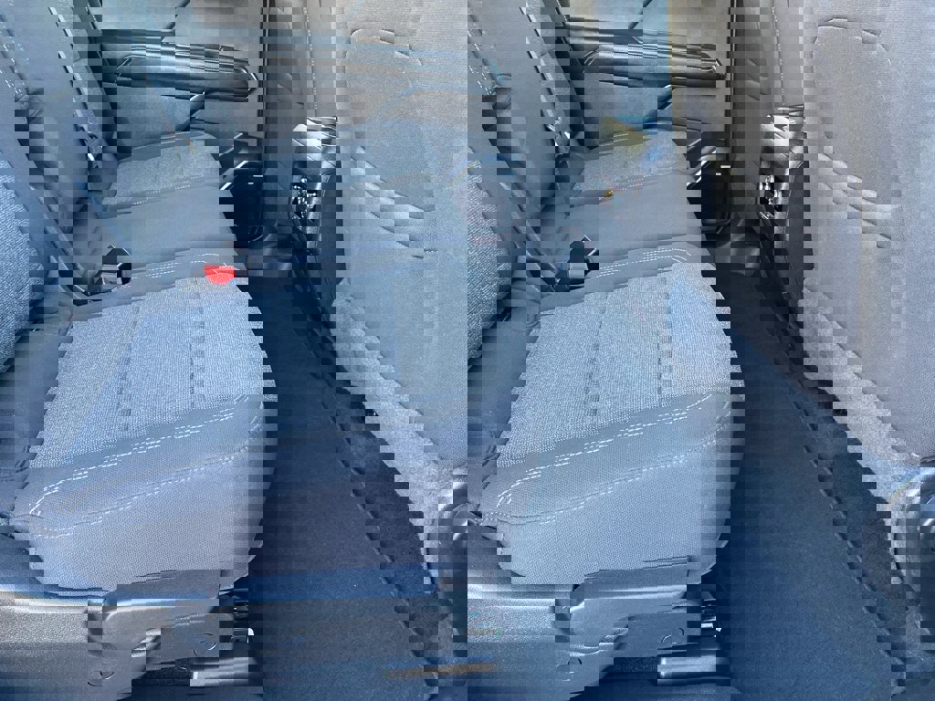 Used 2025 GMC Acadia Elevation image 22