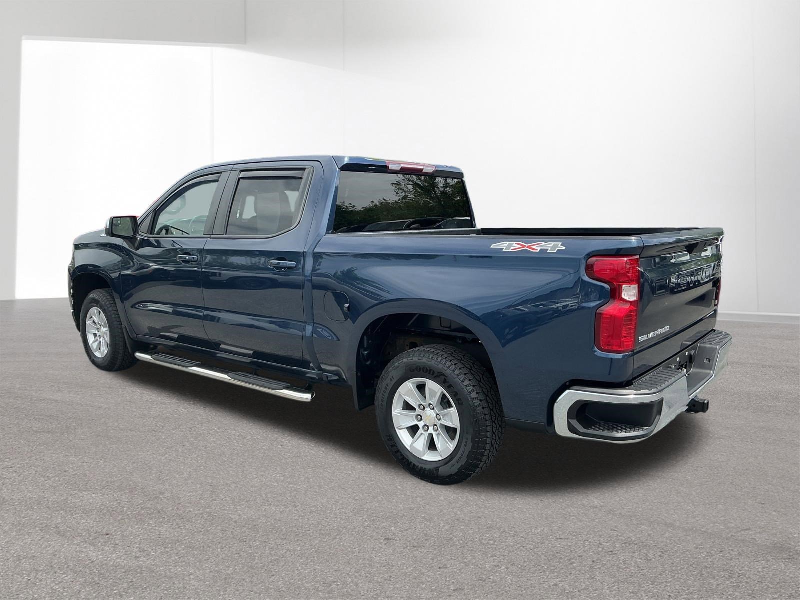 Used 2021 Chevrolet Silverado 1500 LT AWD/4WD image 5