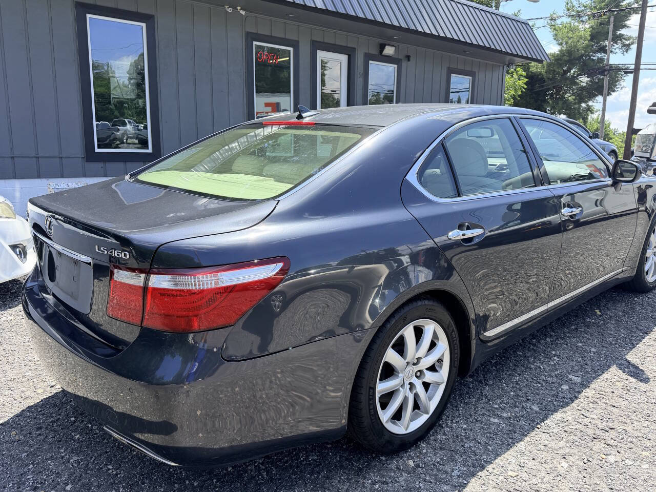 Used 2008 Lexus LS 460 RWD image 7