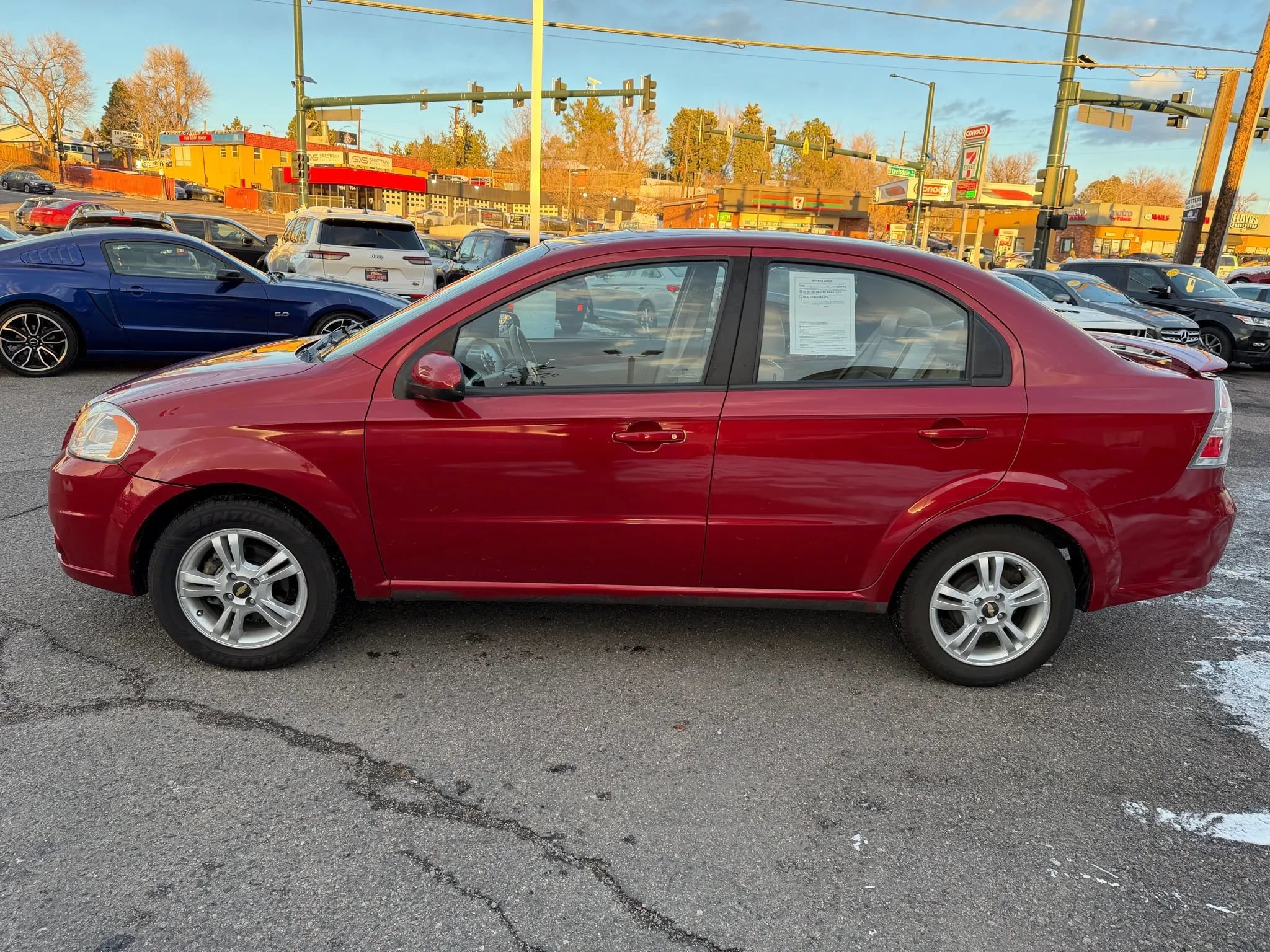Used 2011 Chevrolet Aveo LT FWD image 5