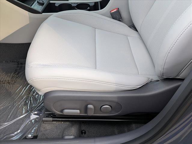 New 2026 Hyundai Kona SEL Premium image 4