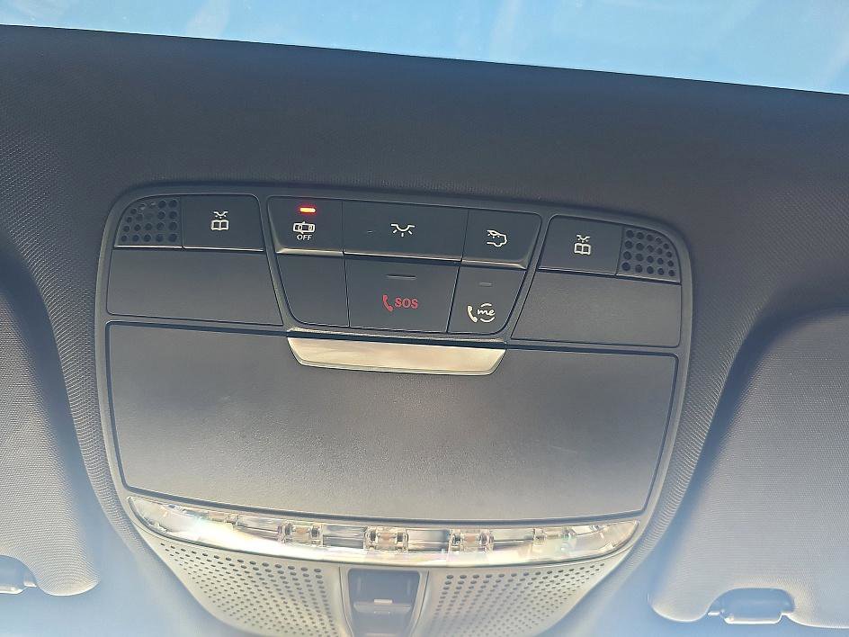 Used 2022 Mercedes-Benz GLC 300 image 25