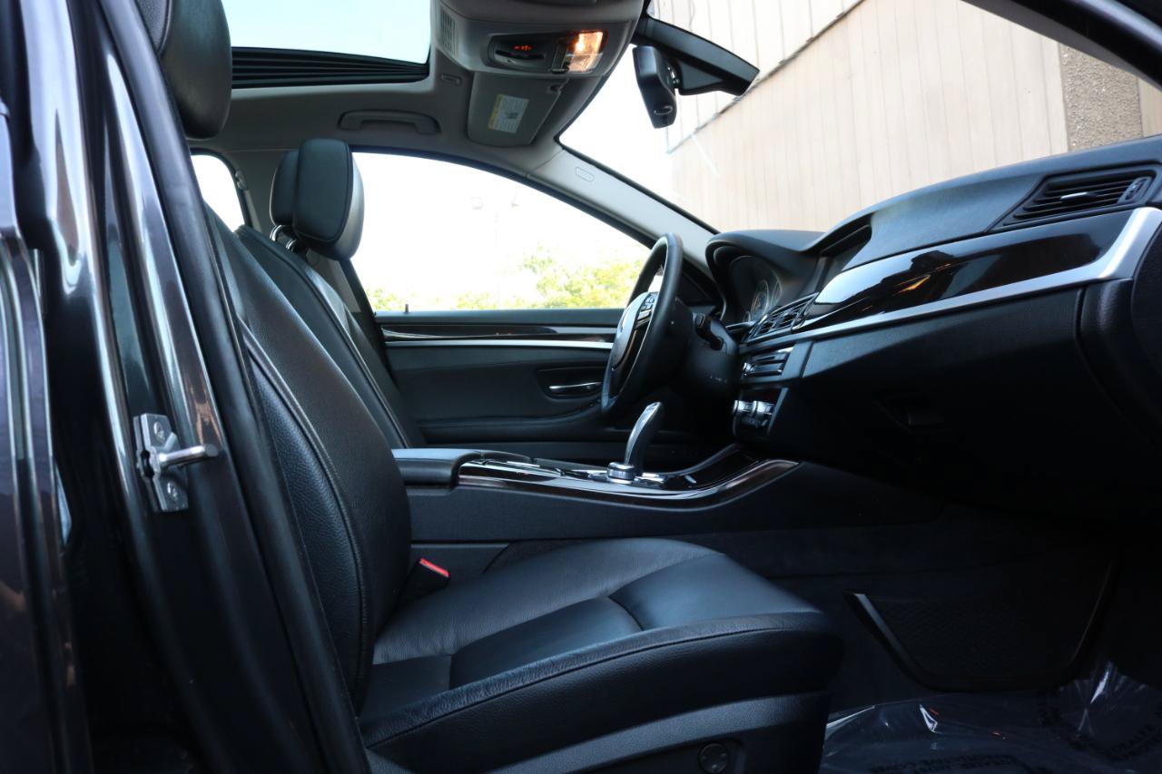 Used 2012 BMW 535i xDrive Sedan AWD/4WD image 38