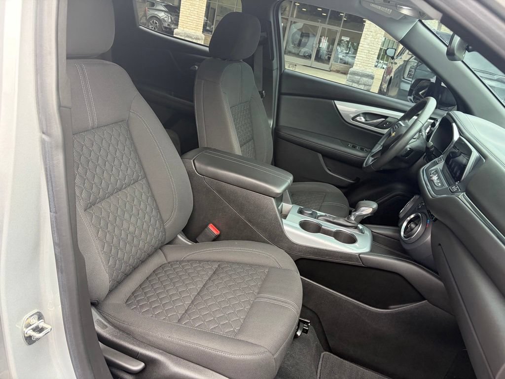 Used 2022 Chevrolet Blazer LT w/ Redline Edition FWD image 29