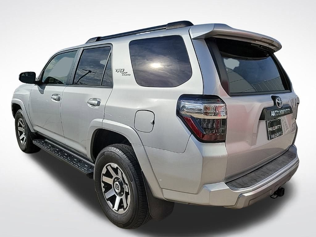 Used 2020 Toyota 4Runner TRD Off-Road Premium image 3