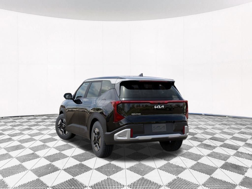 New 2027 Kia Seltos LX FWD image 5