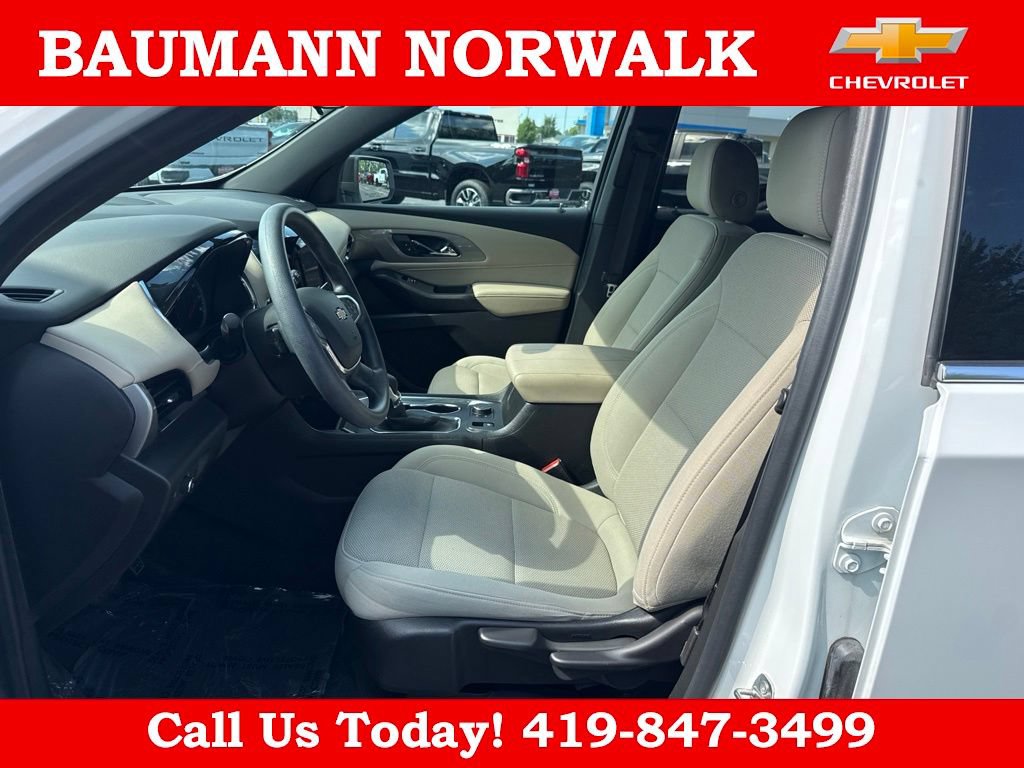 Used 2022 Chevrolet Traverse LS FWD image 16
