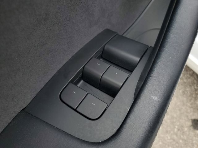 Used 2021 Tesla Model 3 Standard Range Plus image 25