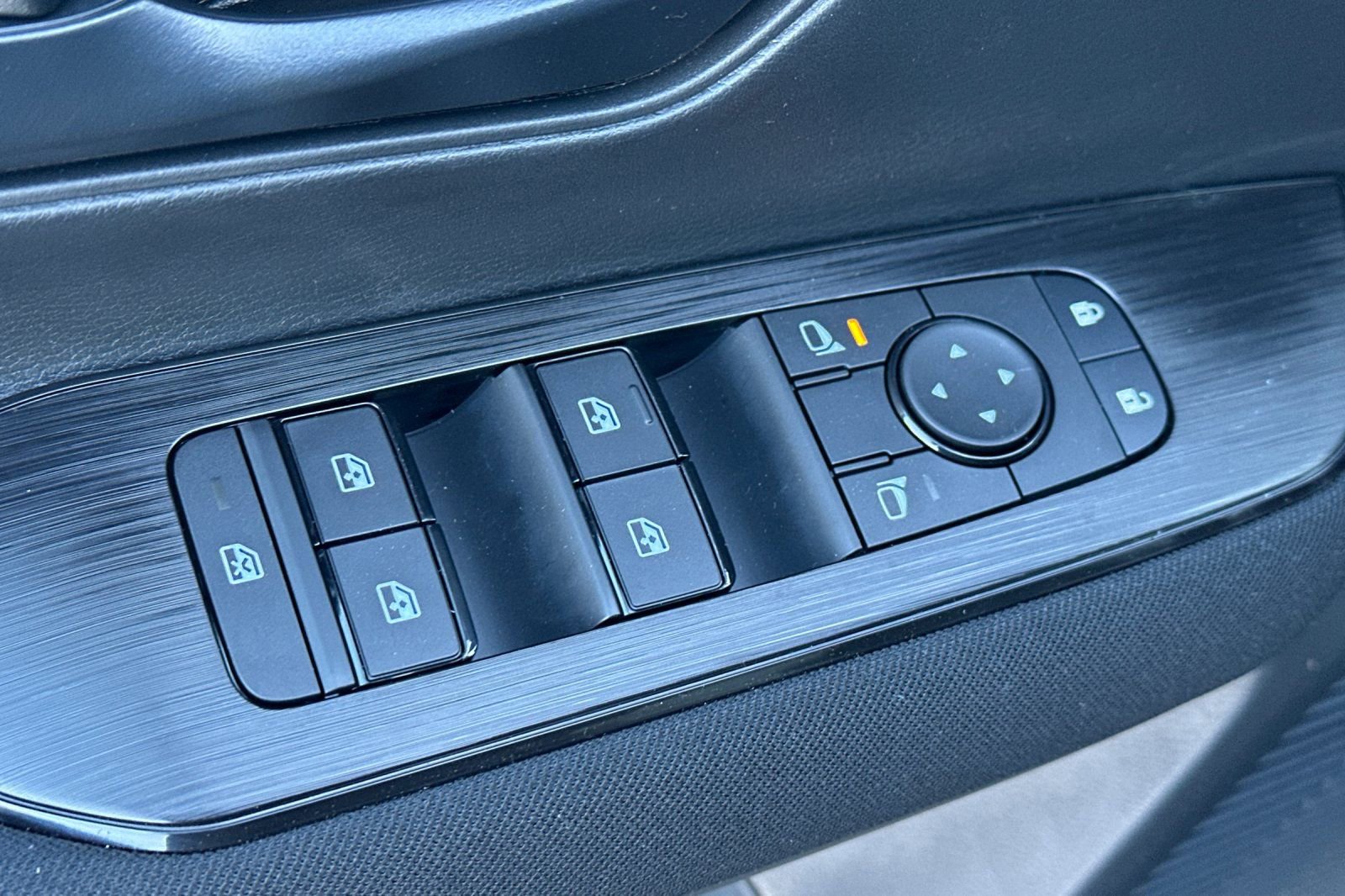 New 2026 Nissan Kicks S image 13