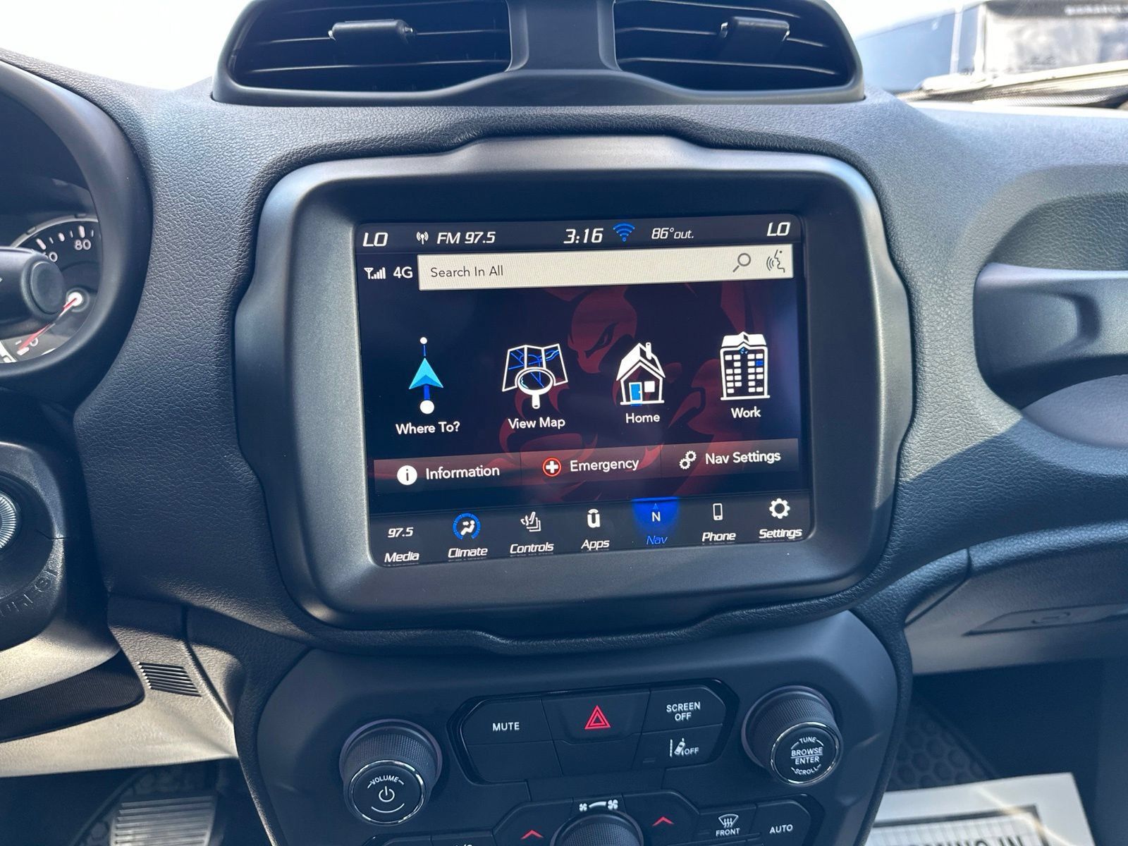 Used 2023 Jeep Renegade Latitude w/ Premium Group AWD/4WD image 49