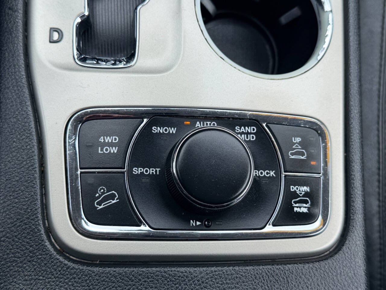 Used 2012 Jeep Grand Cherokee Overland AWD/4WD image 42